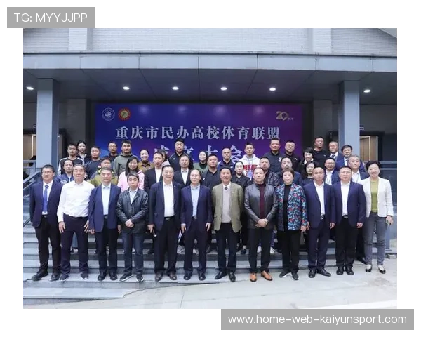 推动高校体育成果产出内容的学术转化传播，高校体育产业