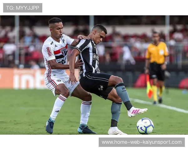 南美劲旅帕尔梅拉斯小组强势，鹿岛折戟沉沙