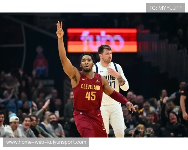 东契奇空砍50分无缘逆袭，独行侠防线遭太阳外线群爆破