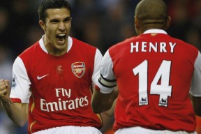 开云下载-“马科斯·梅特罗的坚韧防守，带领阿根廷美洲狮队迈向新高峰”